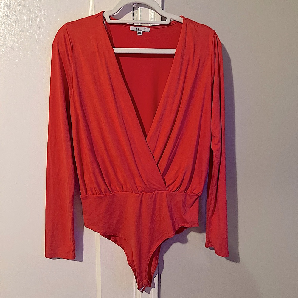 NWOT DEEP V WRAP BODY SUIT SIZE LARGE